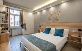 Drago D'Oro GUESTHOUSE - accross from metro Vittorio Emanuele